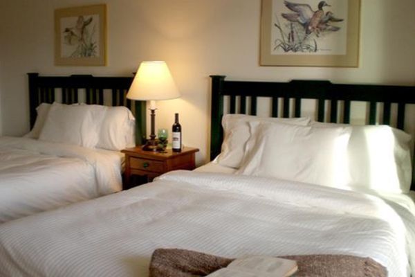 THE RIVERSIDE INN (Grants Pass)